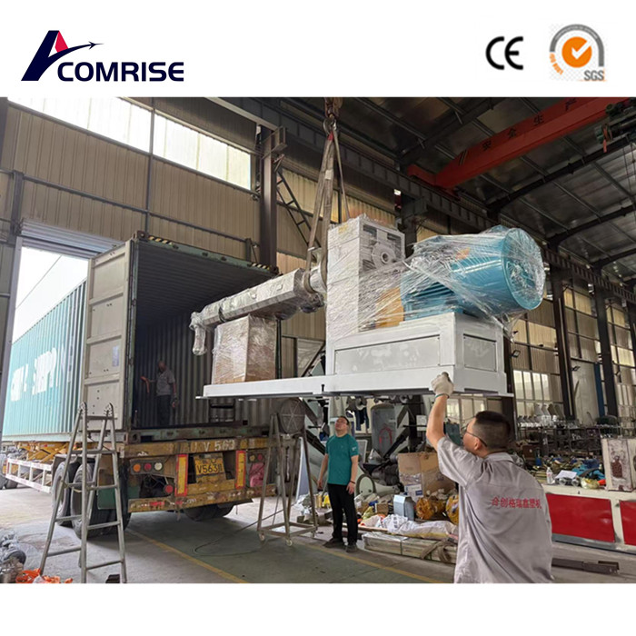 Производствена линия на тръбите на треска, изпратена в Близкия изток